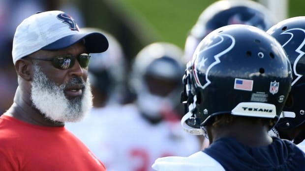 lovie helmet 